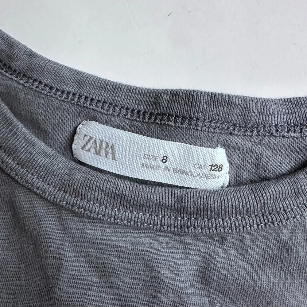 Zara Tee - Picture 3 of 3